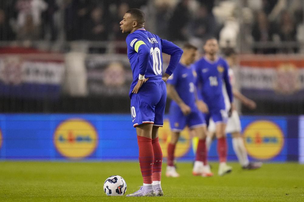 阿莱格里：不知道拉比奥能踢多久；赢了会很开心输了也会努力